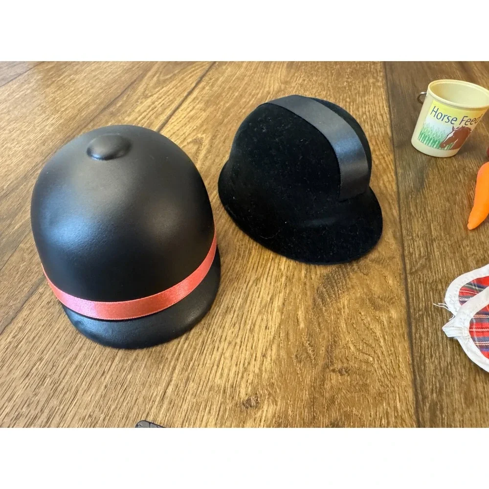 Our Generation Battat 18 Inch Doll‎ Horse Lot Blanket Helmet Food Accessories.